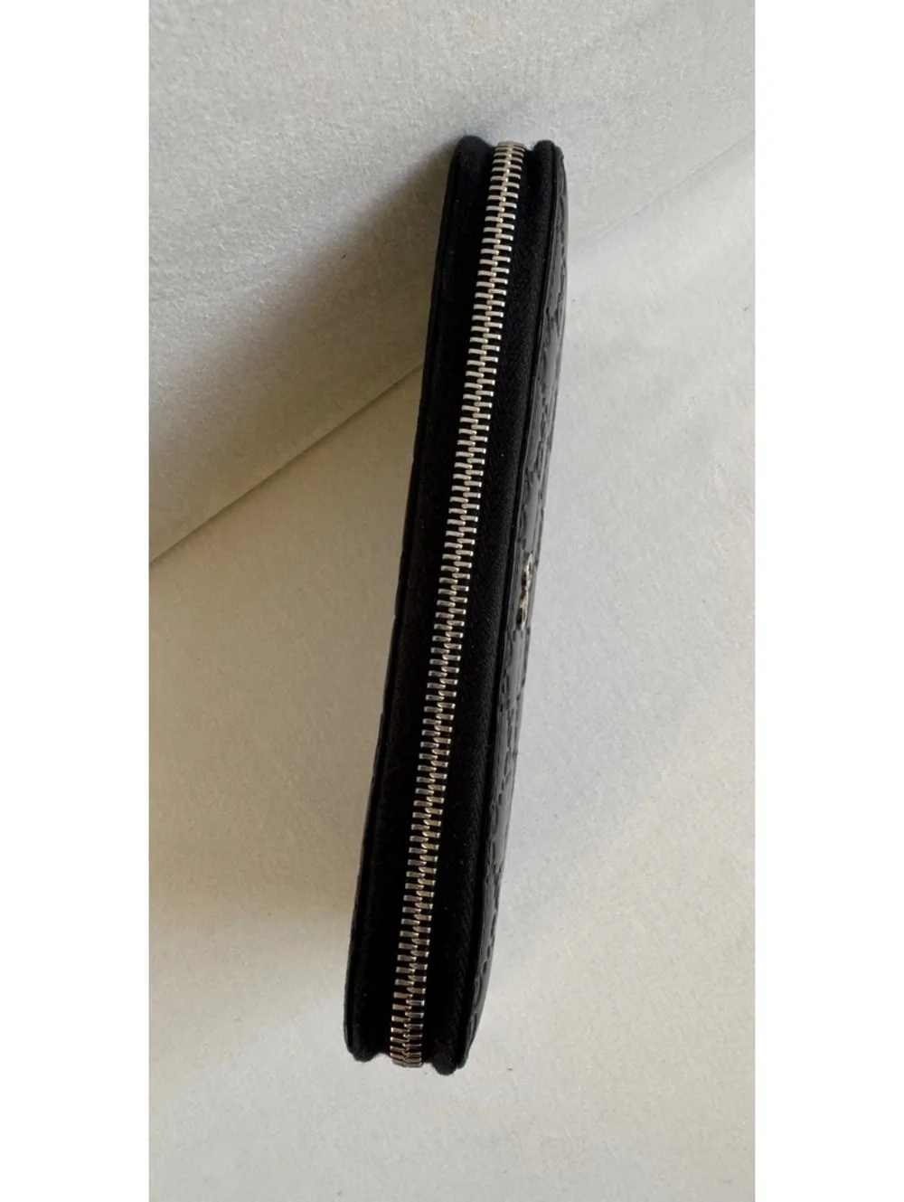 Gucci Guccissima Long Zippy Wallet Black Embossed GG Leather Authentic